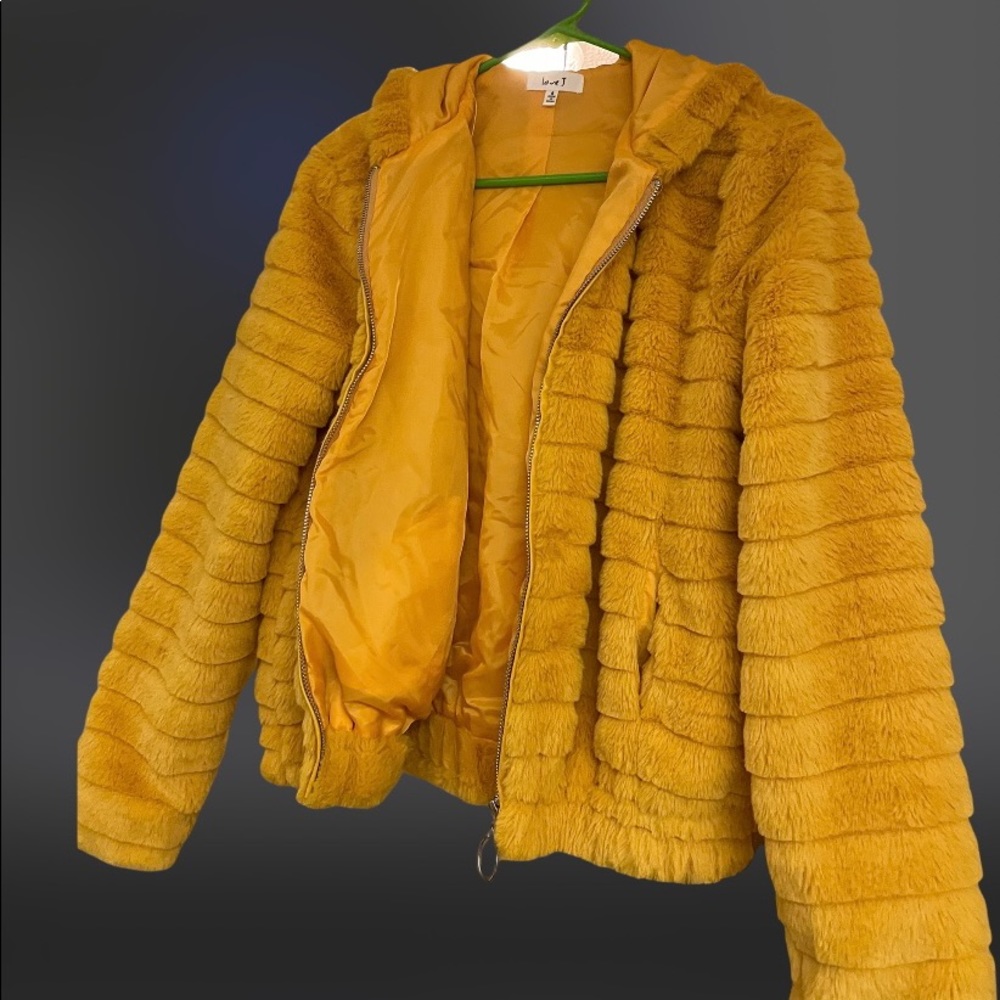 Love J | Bright yellow faux floffy coat | Size S